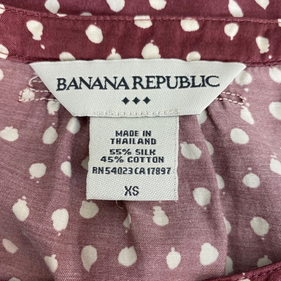 Banana Republic Purple Plum White Polka Dot Silk Short Cap Sleeve Button Up Top - Picture 4 of 4